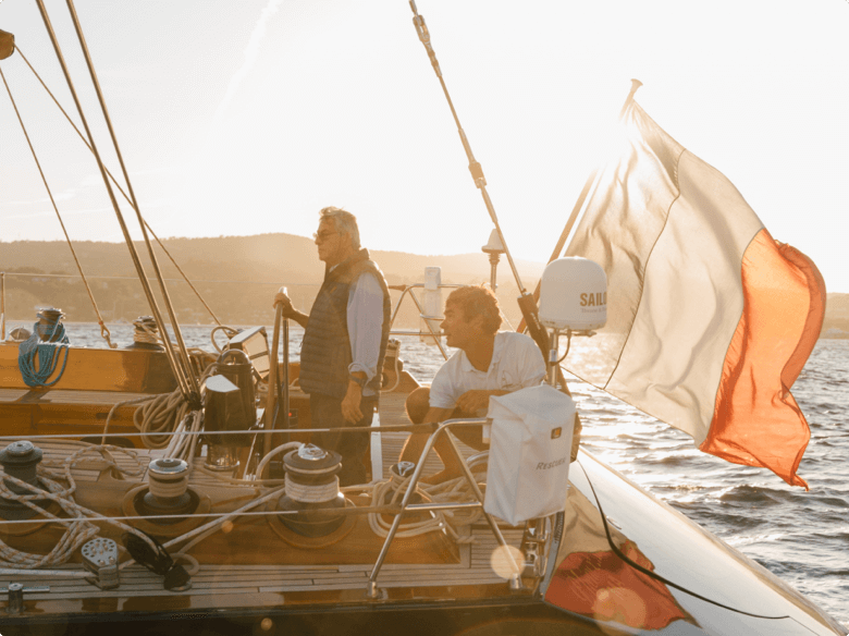 Naviguez sur le Phenix Dixi