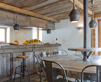 Chalet Iris