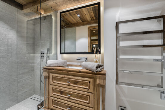 Chalet Powder White