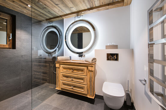 Chalet Powder White