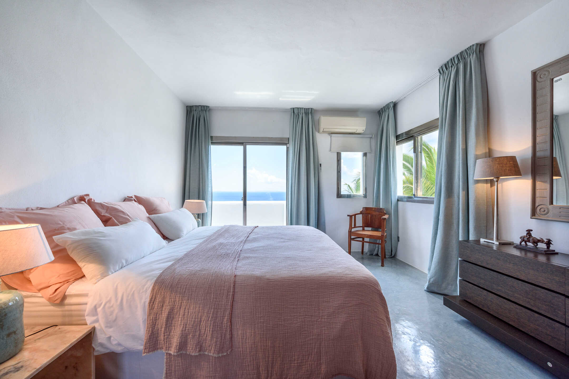 Villa Mist