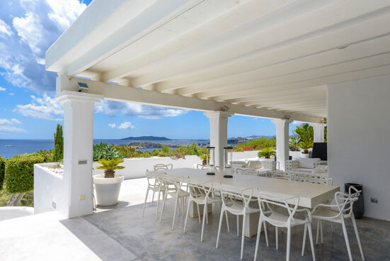 Villa Mist
