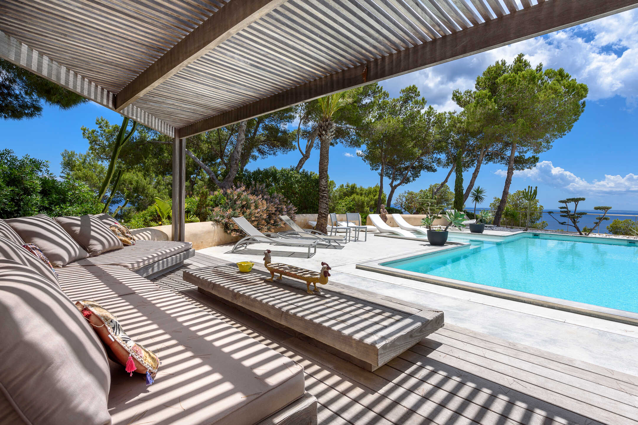 Villa Mist