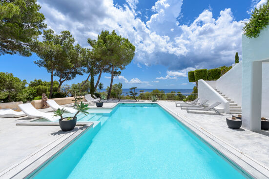 Villa Mist