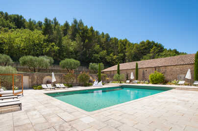 Luberon luxury villas rentals