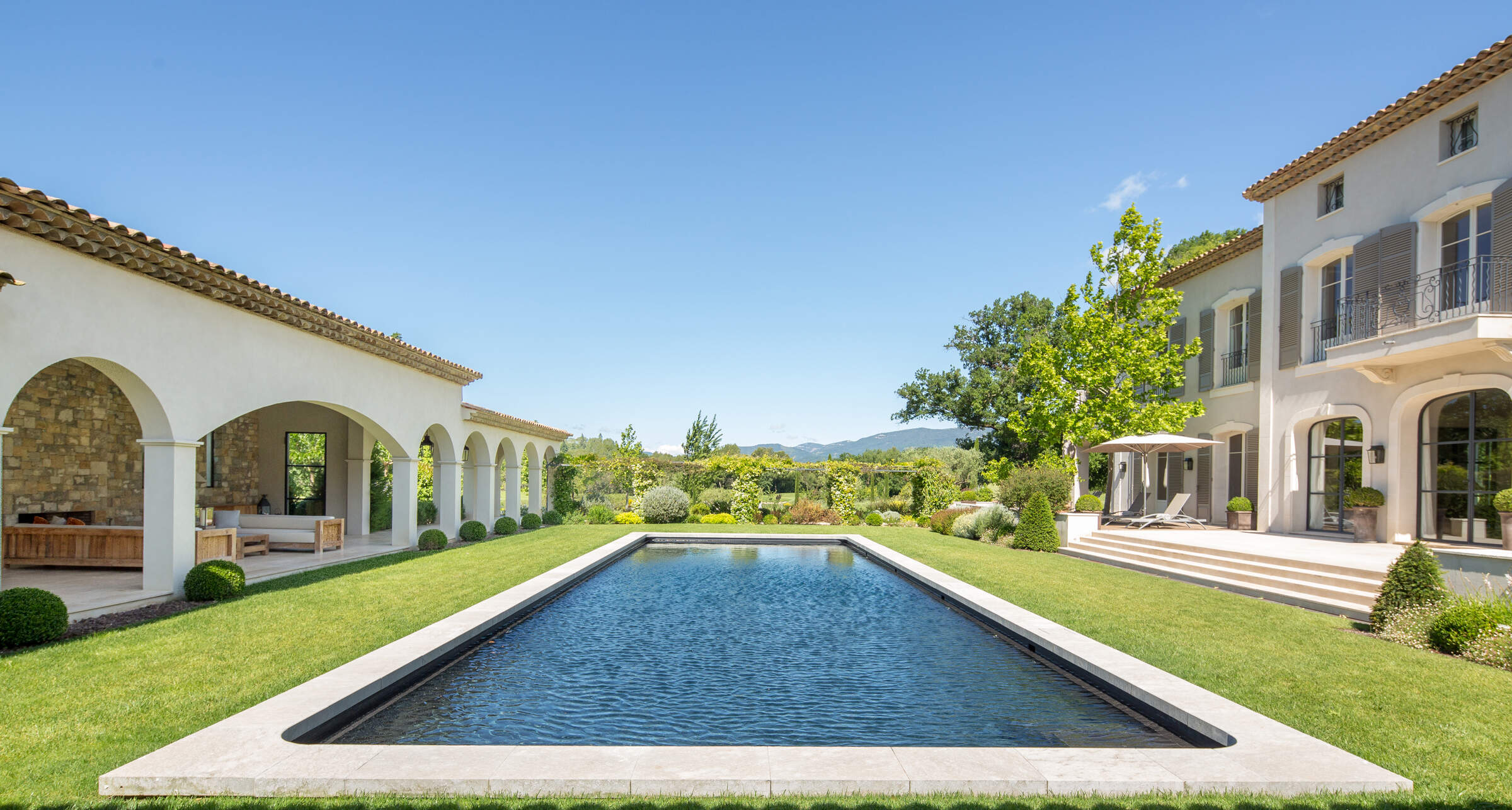 French Riviera luxury villas rentals