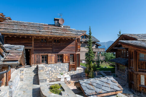 Chalet Carat