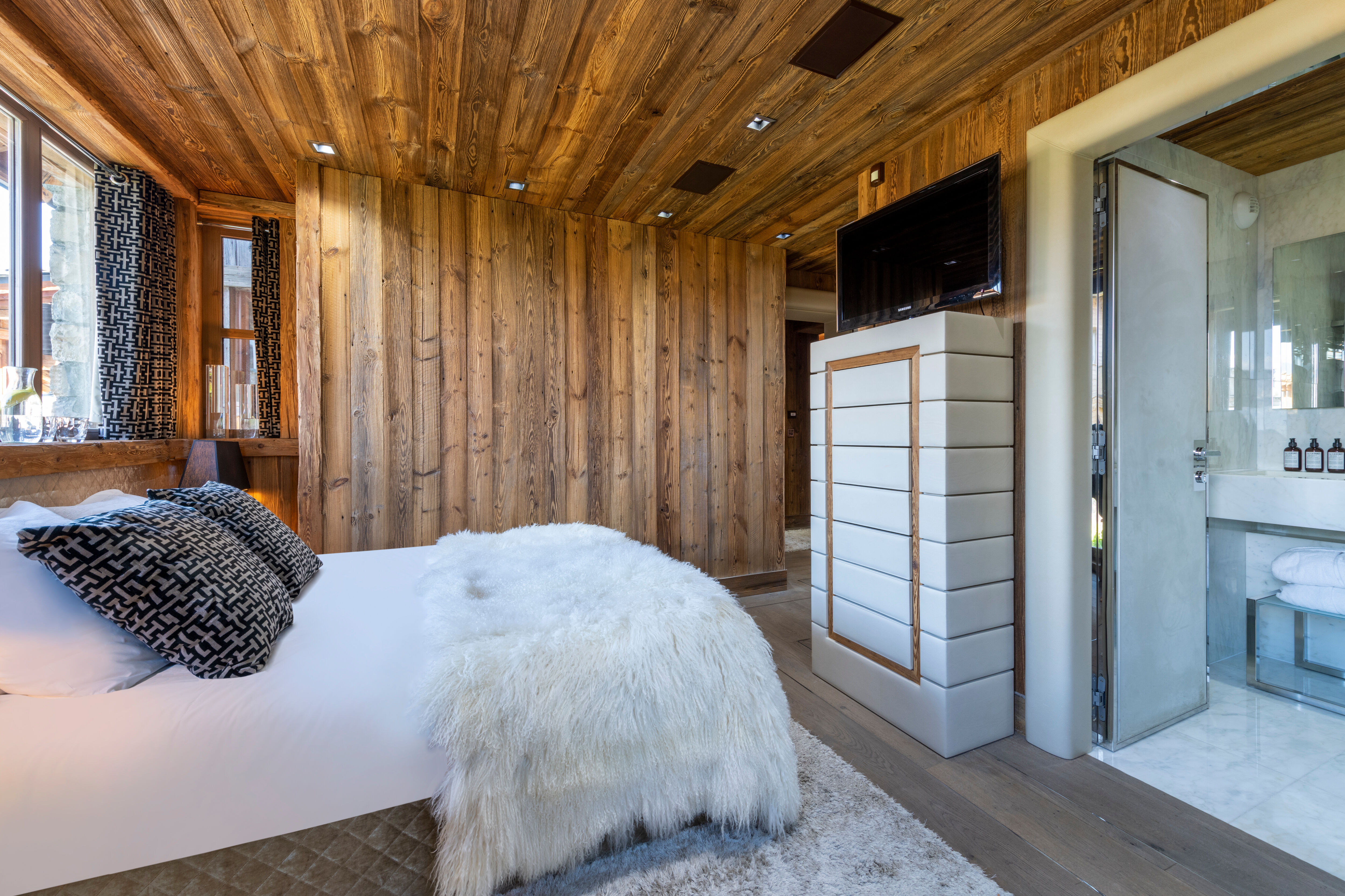 Chalet Carat