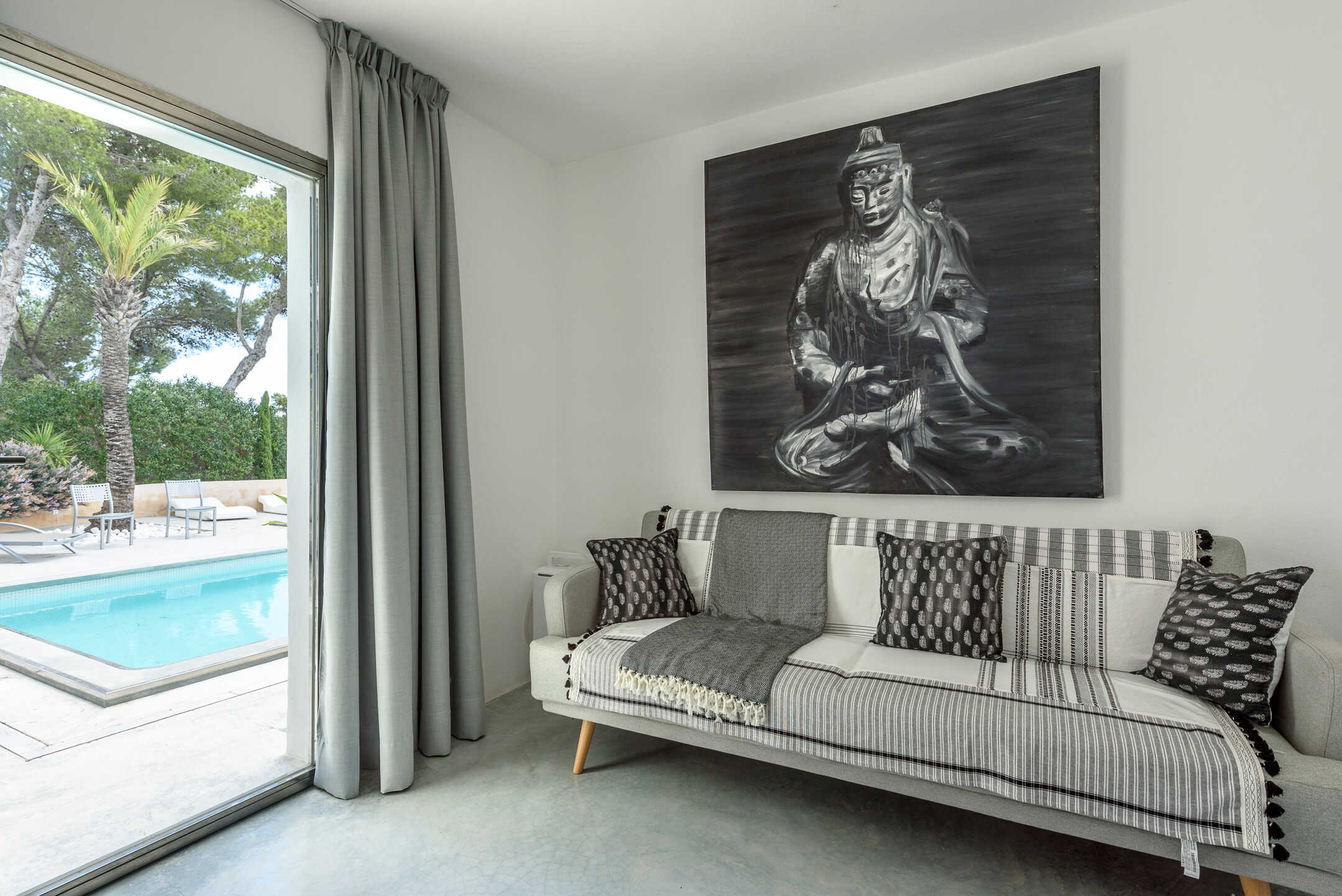 Villa Mist