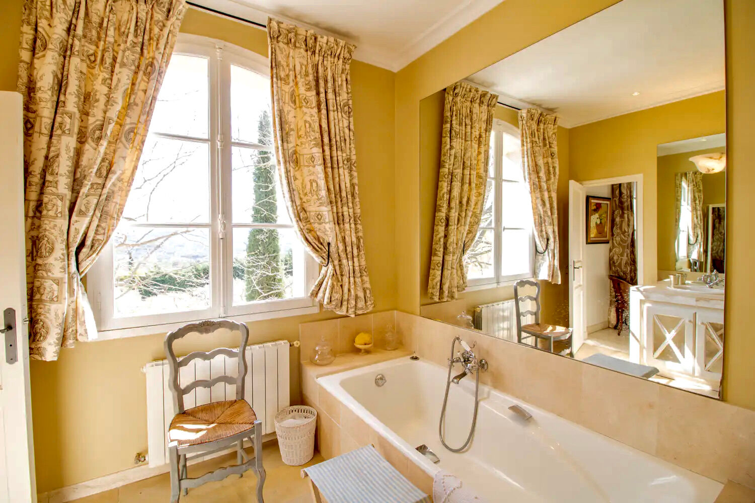 Bastide des Collines