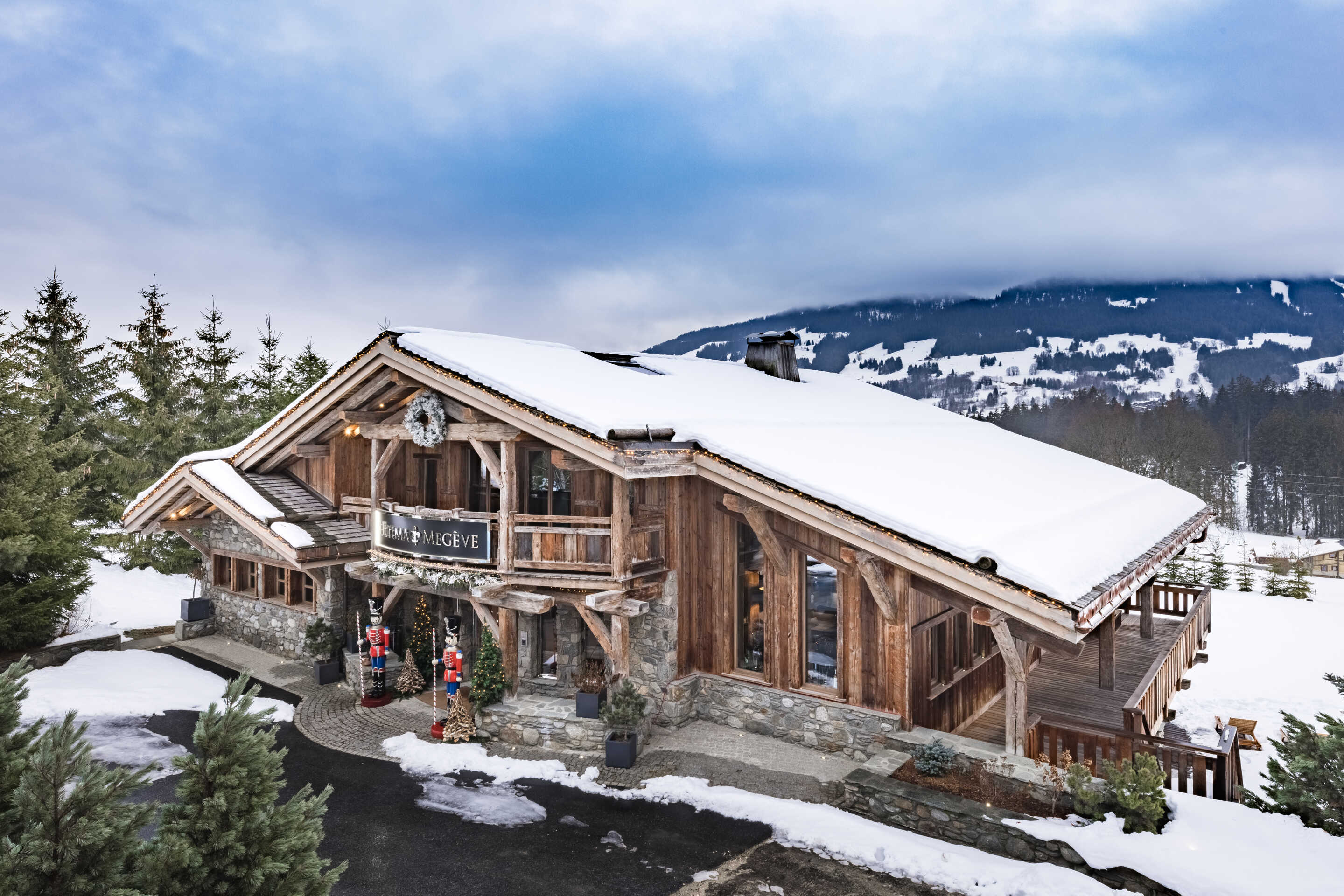 Chalet Infinite