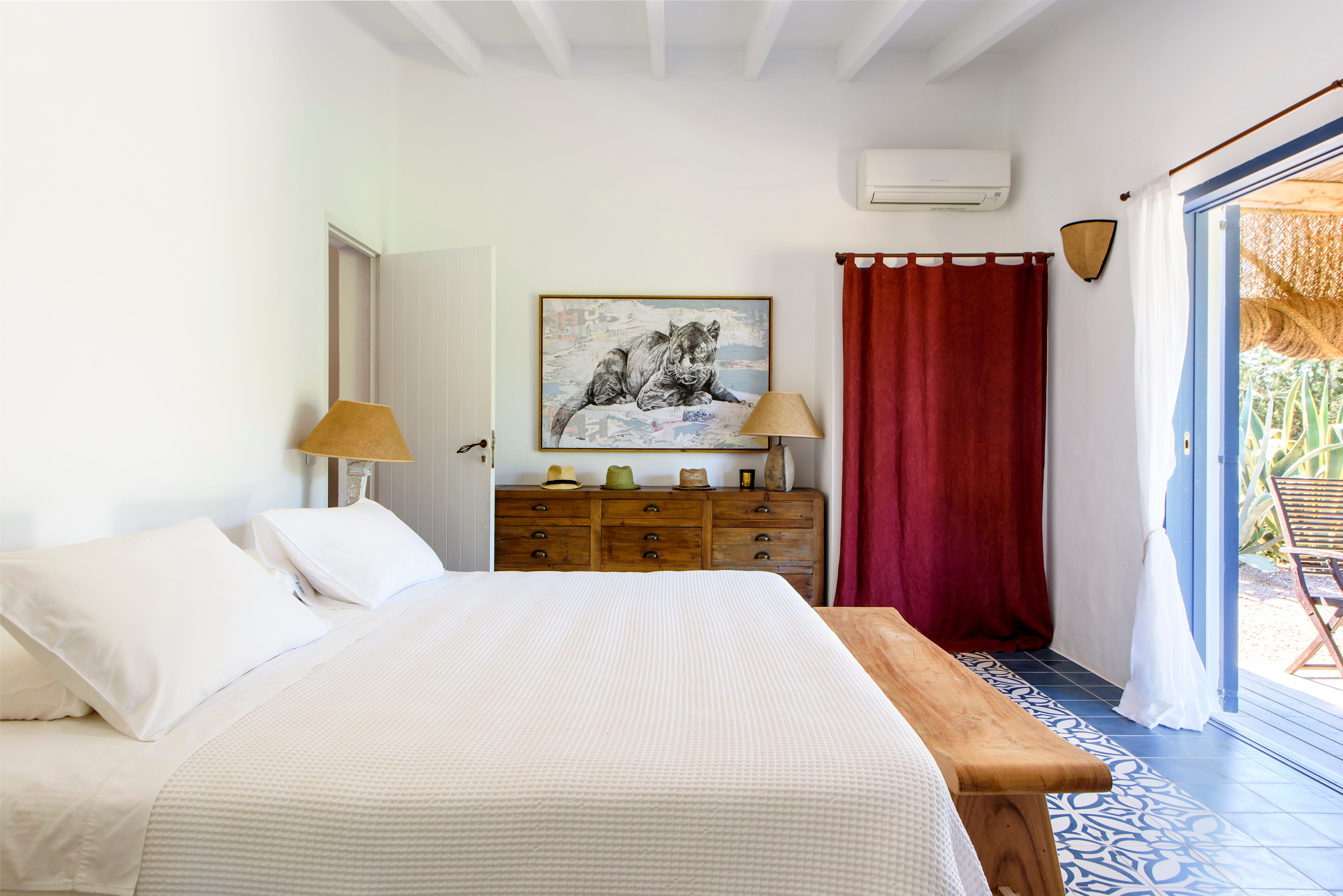 Chambre 2 "Next to the Master" accès piscine