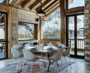 Chalet Shar Pei