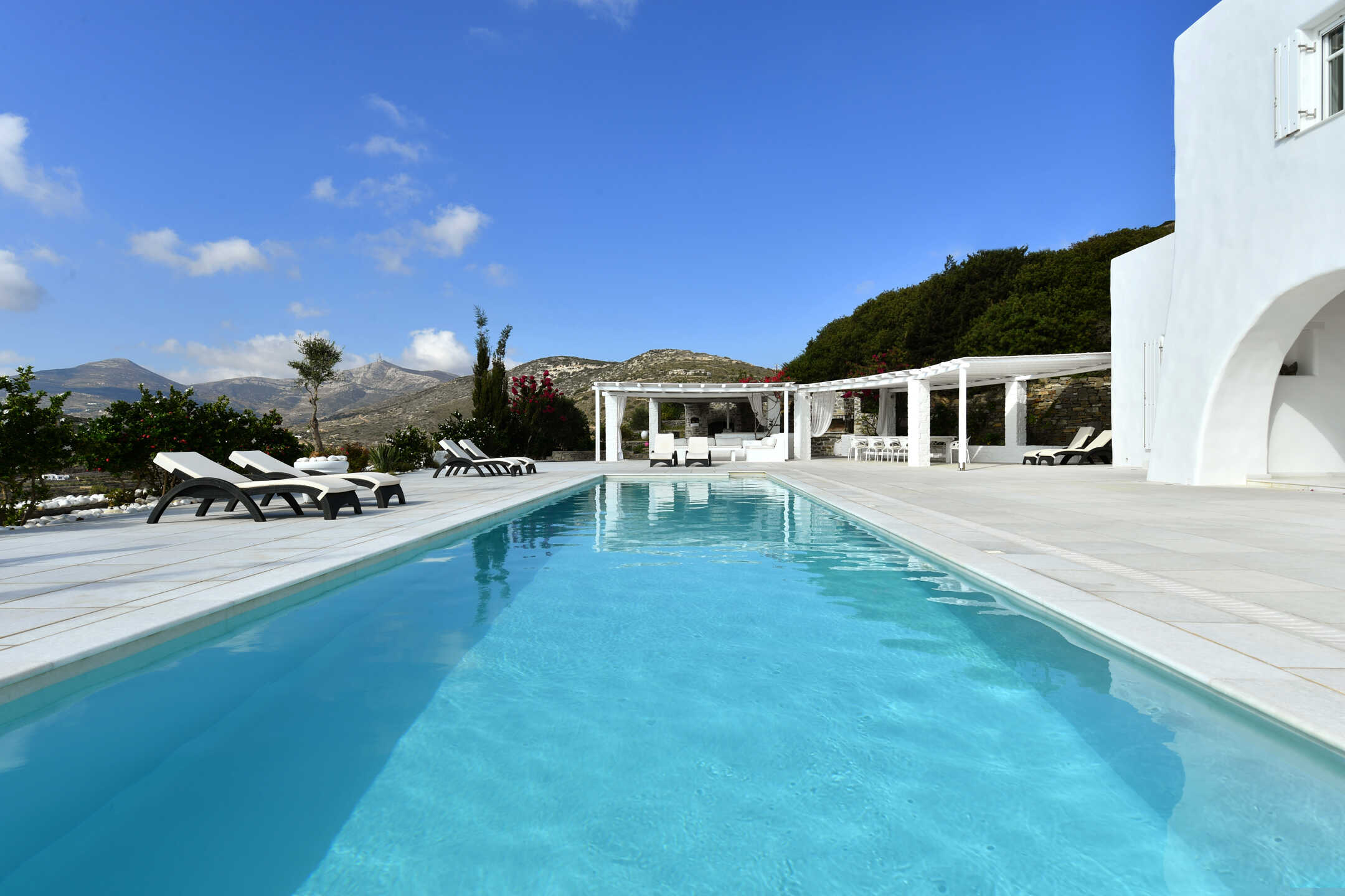 Villa Eluna