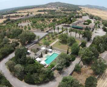 Villa Era