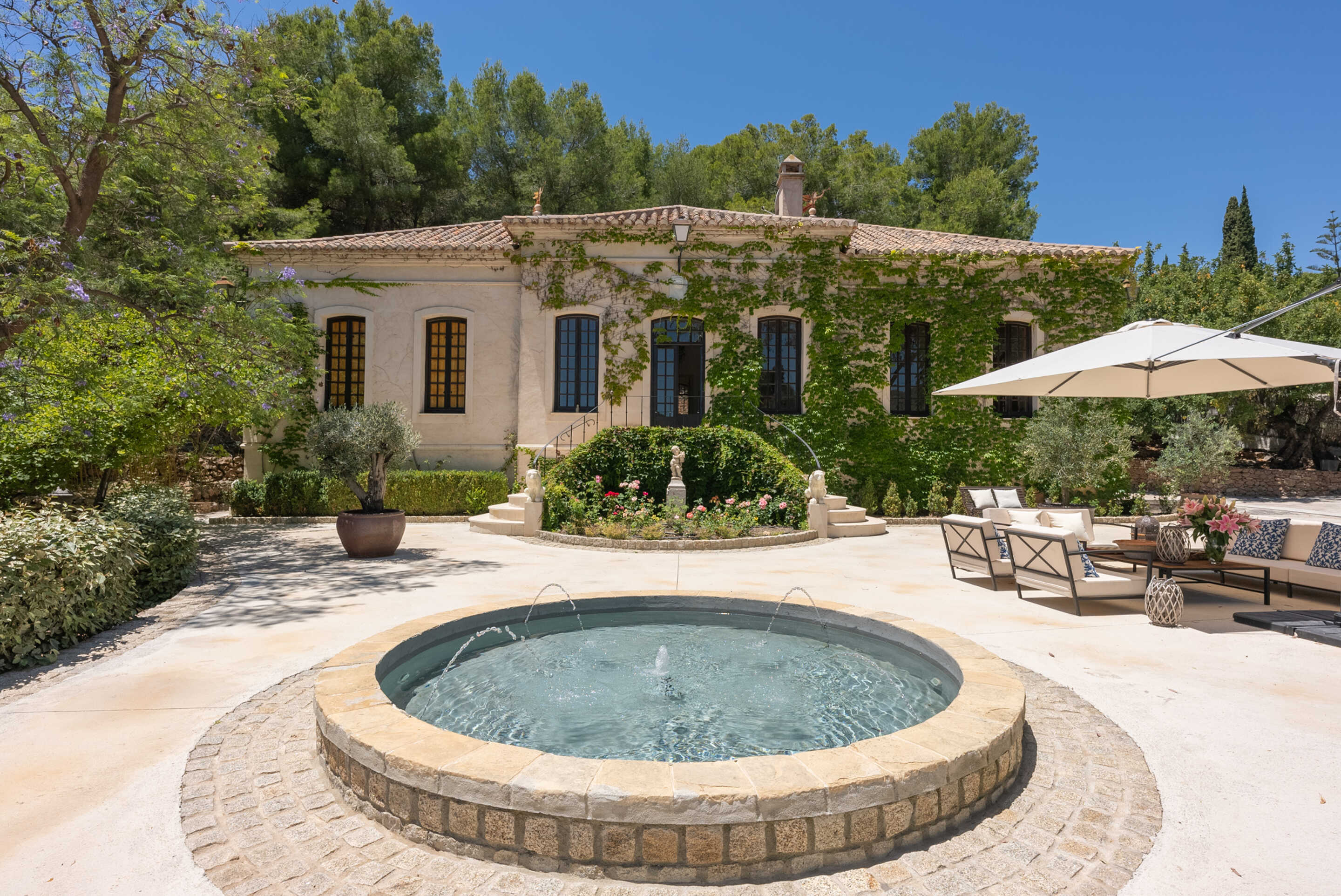 Villa Aluz