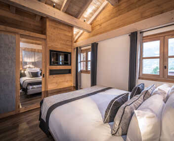 Chalet 1946