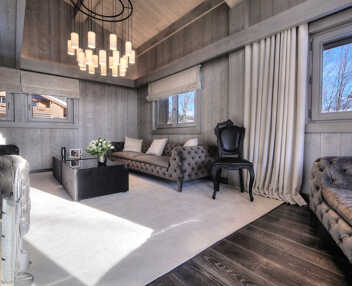 Chalet Crystal