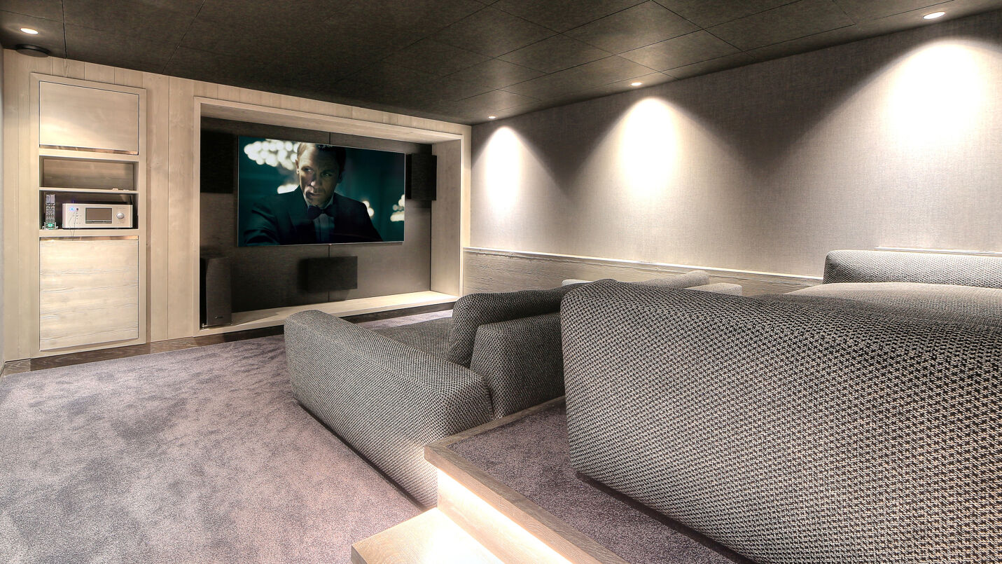 Chalet Crystal