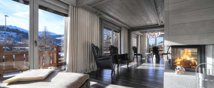 Chalet Crystal