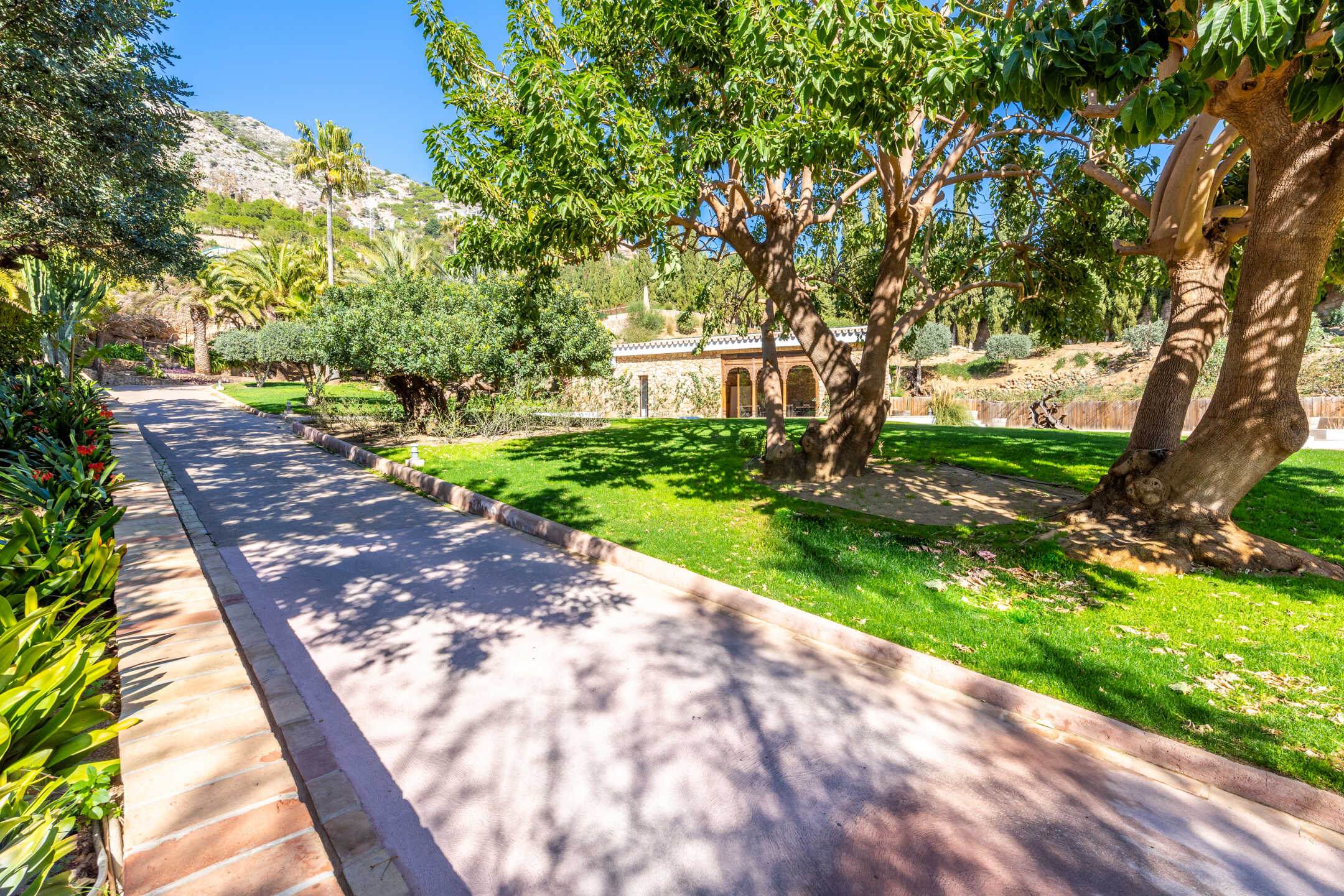 Villa Ella