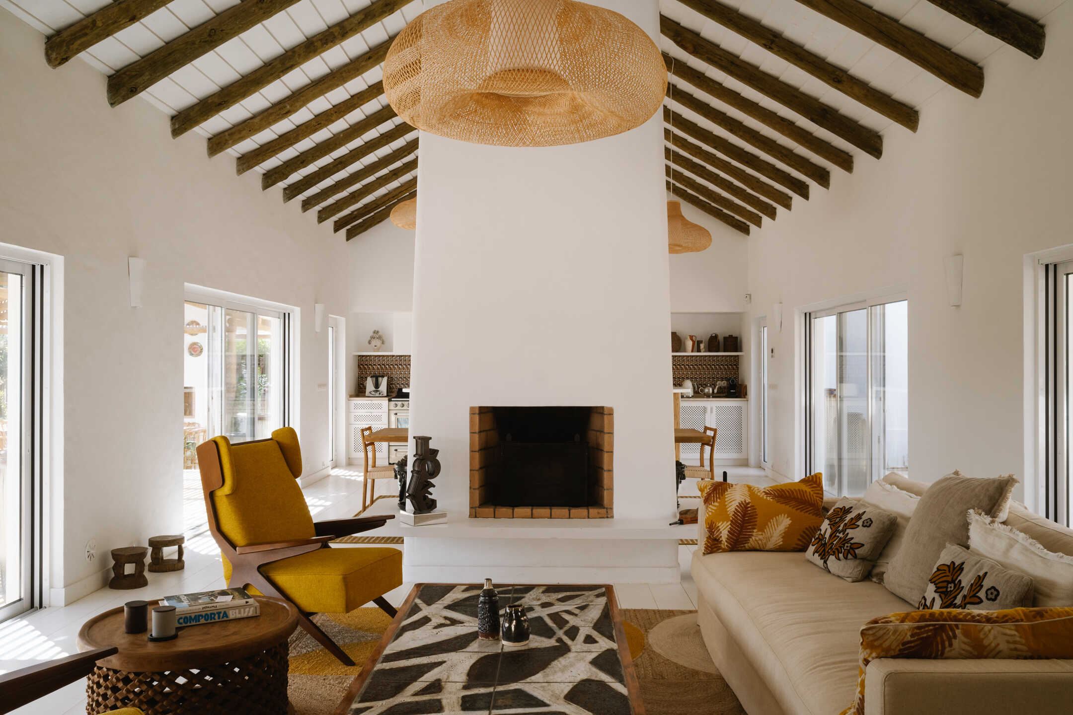 Casa Ayina