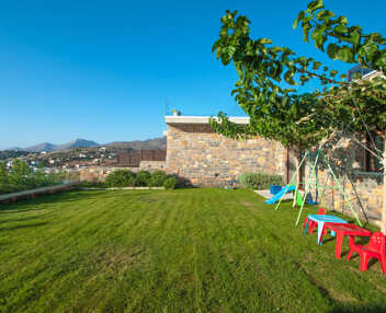 Villa Nahia