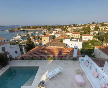 Villa Proteus