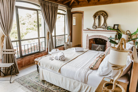 Villa Camelia & Monserrate