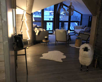 Penthouse Ourse Polaire