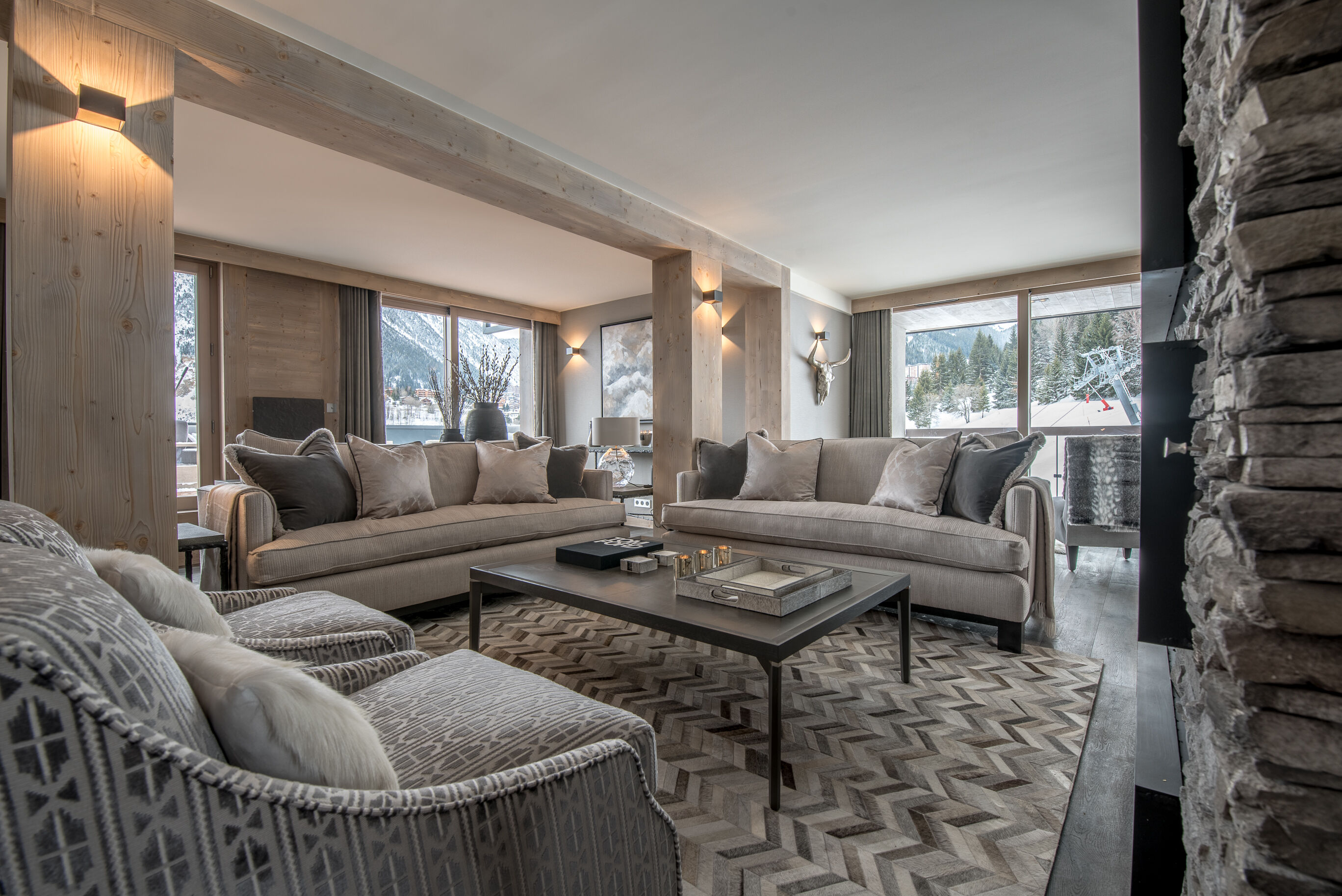 Penthouse Phoenix 901 Le George