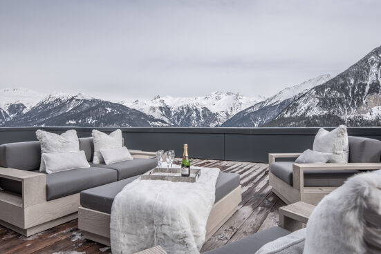 Penthouse Phoenix 901 Le George