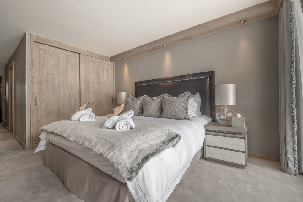 Penthouse Phoenix 901 Le George