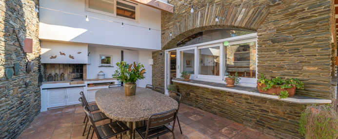 Villa Guillola