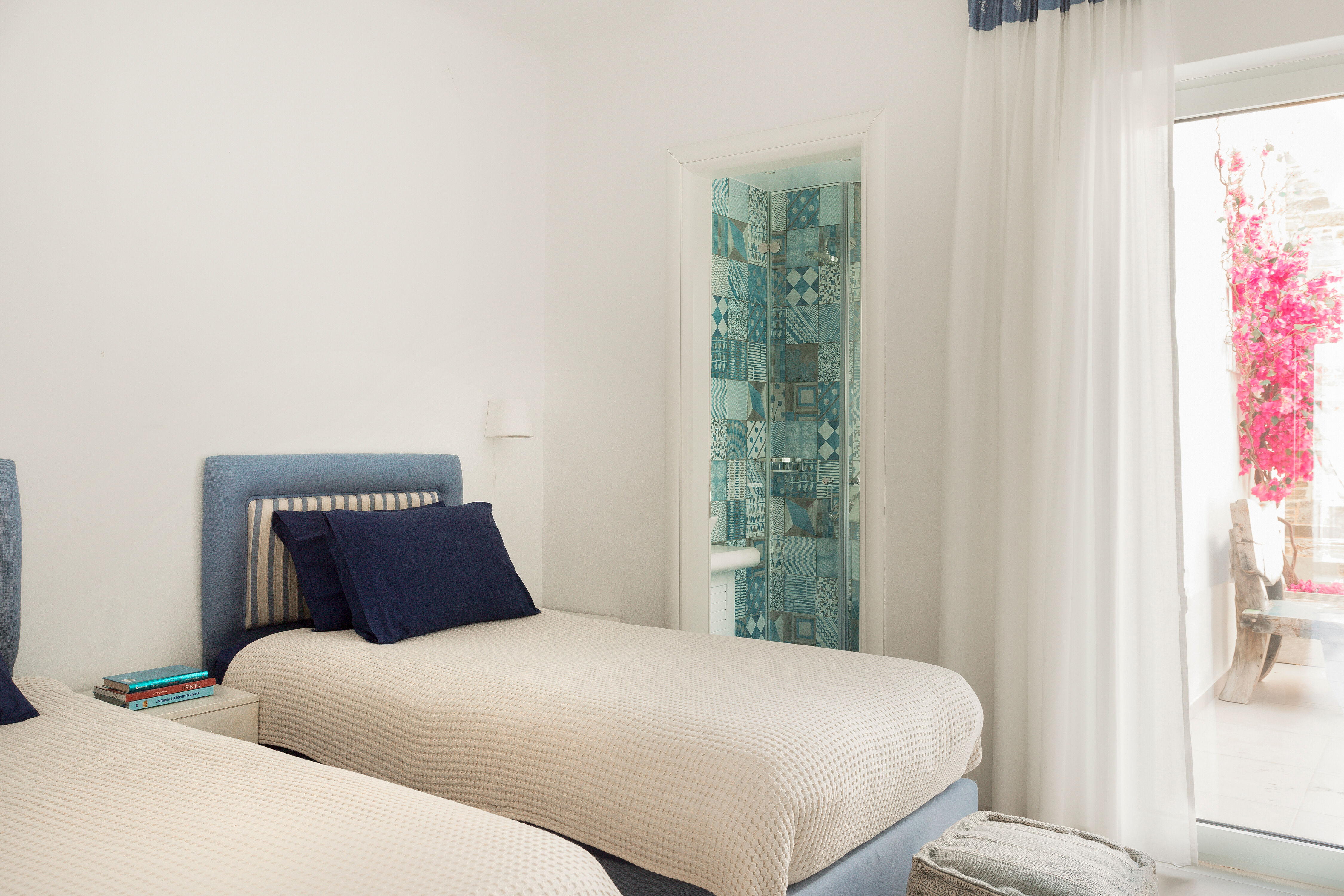 Main House - Bedroom 2