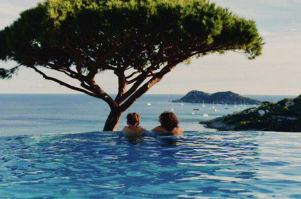 Piscines sous le soleil