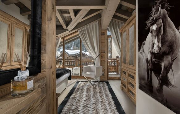 Chalet Powder White