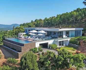 Villa Alec