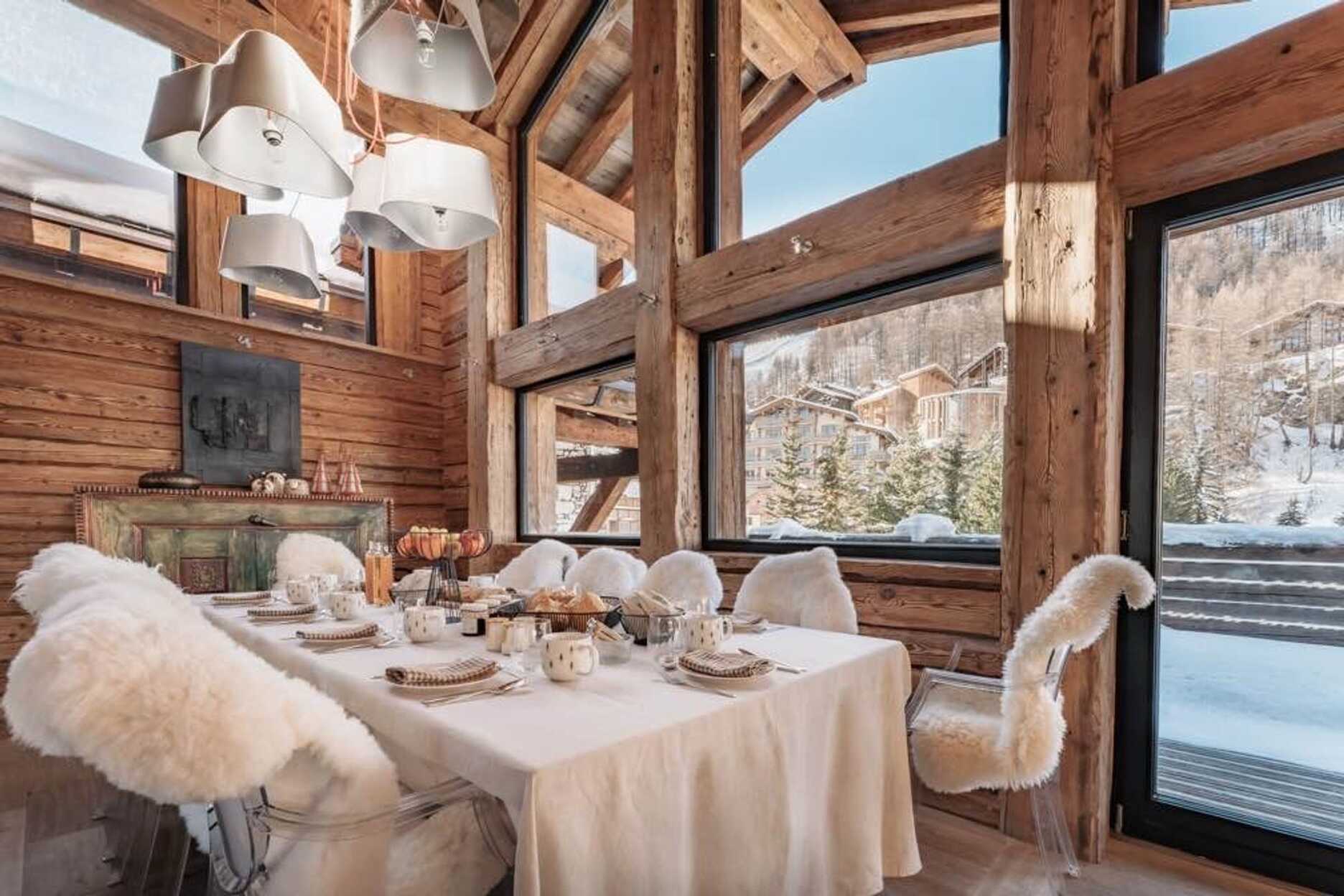 Chalet Pile