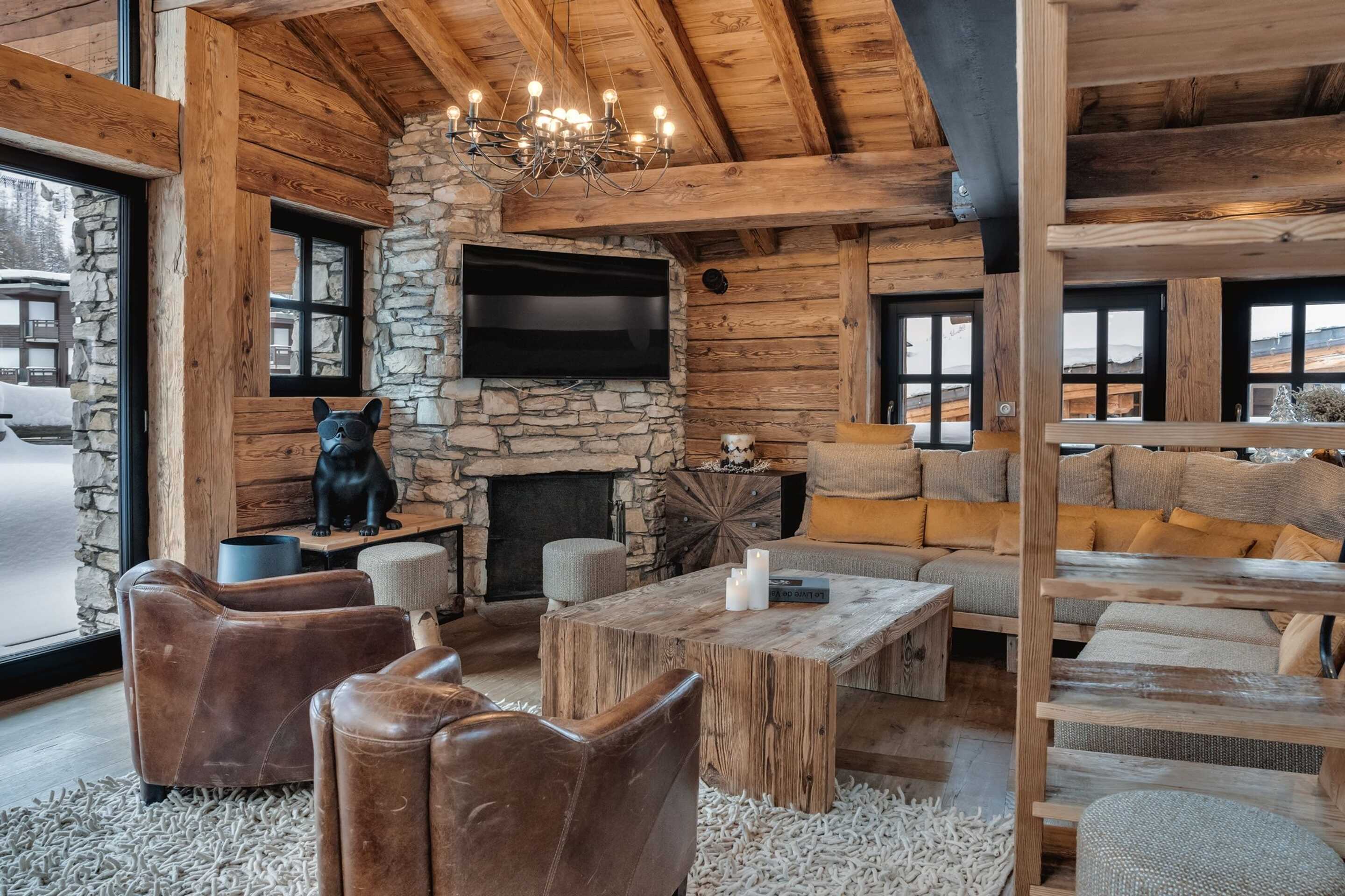 Chalet Pile