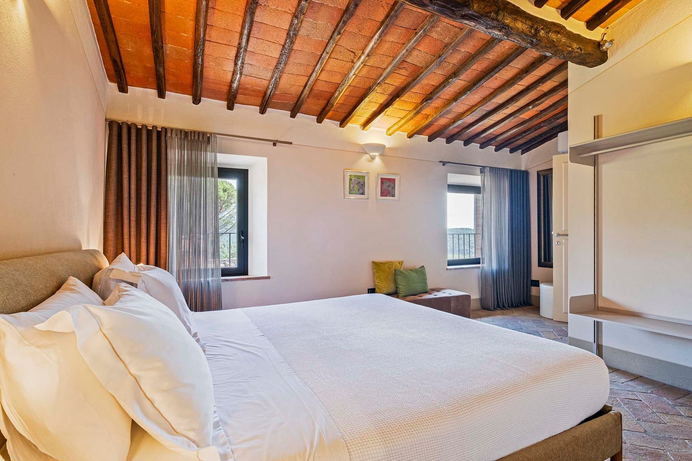 Bedroom 6 - Outbuilding