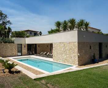 Villa Aries