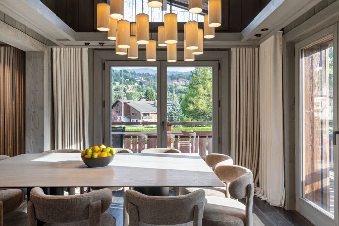 Chalet Crystal