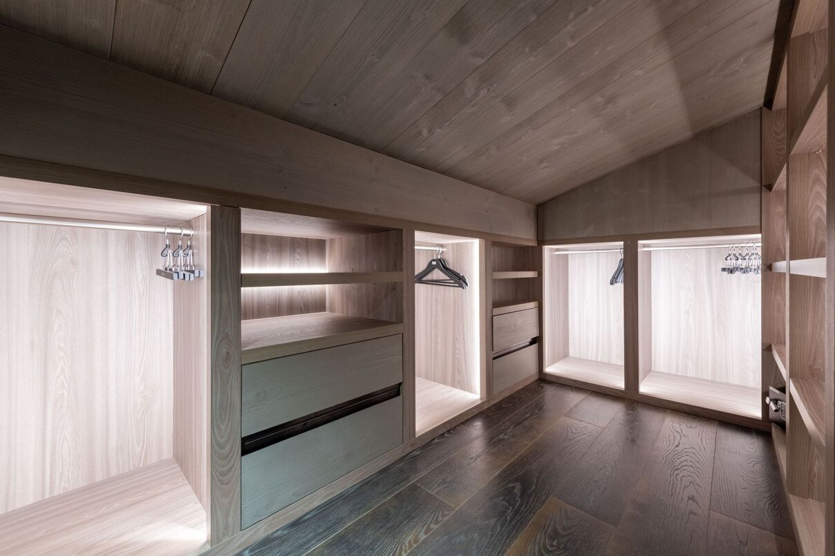 Chalet Crystal