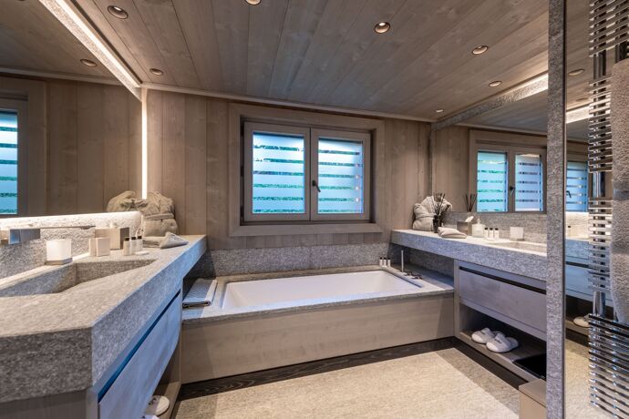Chalet Crystal