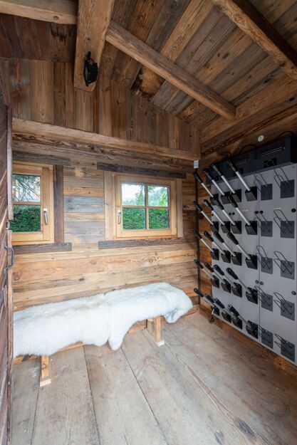 Chalet Crystal