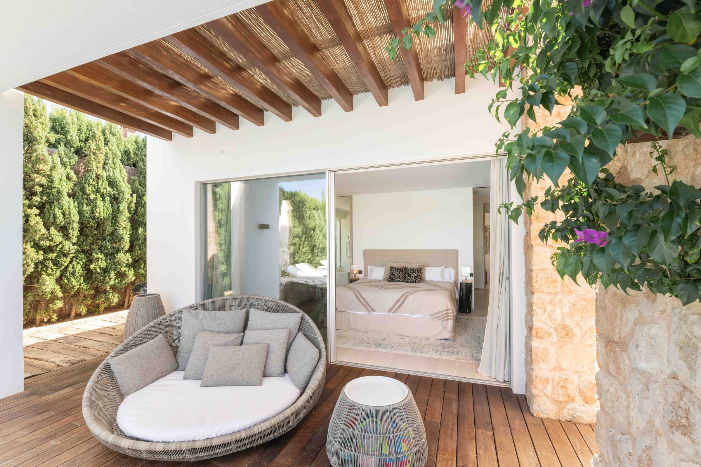 Chambre Master (accès à la piscine)