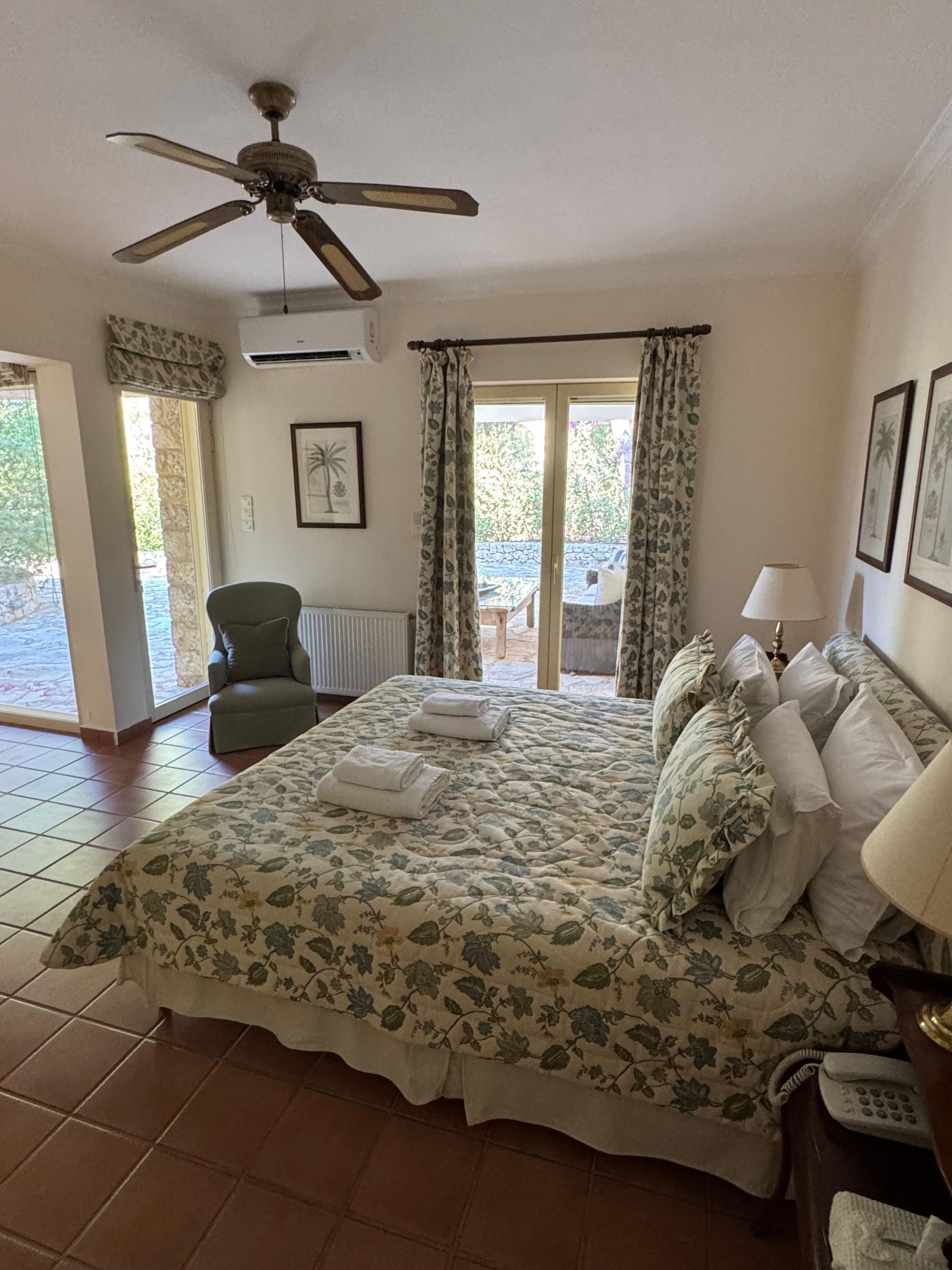 Main residence - Bedroom 2