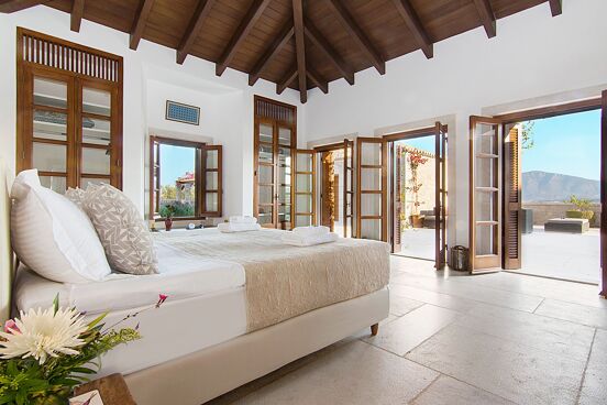 Villa Dwell