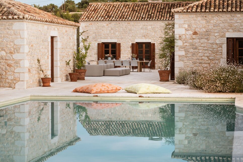 Villa Dwell